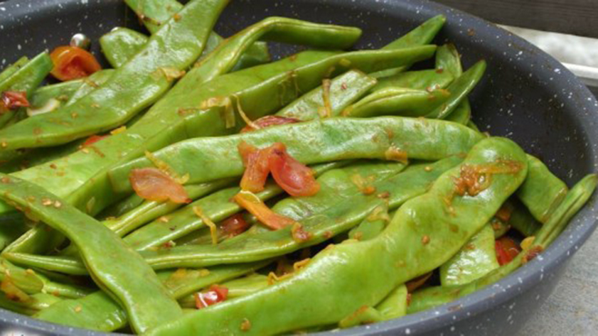 Taccole in salsa curry